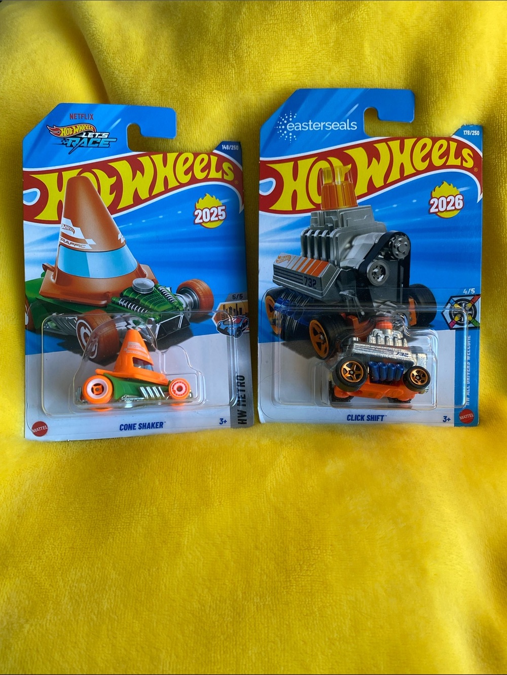 Mattel Hot Wheels Cone Shaker & Click Shift Duo - Orange, Green, Silver